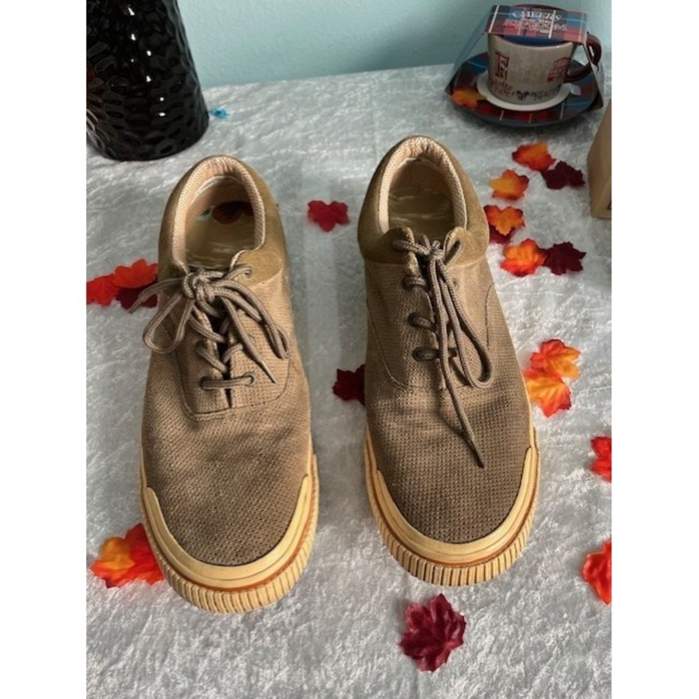 Tommy Bahama Relax Rum Runner Men's Size 12 Almond Suede Boat Sneakers Shoes